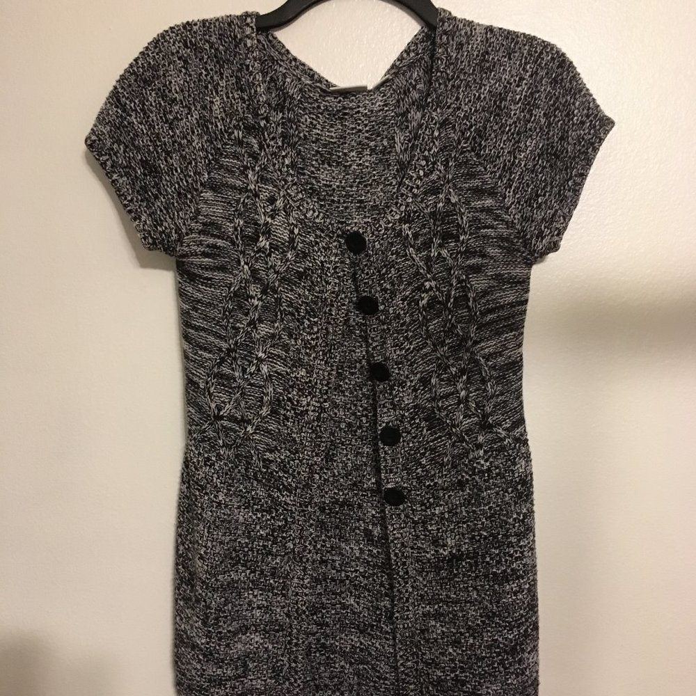 🥰3☆$25. Short Sleeve CATO GIRLS Knit Button Front Top